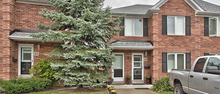 Stacked two bedroom townhome for sale in Headon Forest Burlington