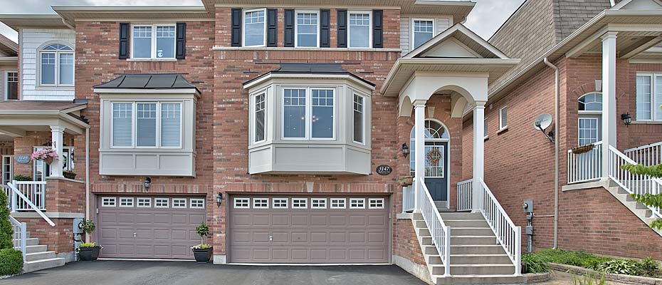 3147 Highbourne Crescent, Oakville - Executive townhome for sale.