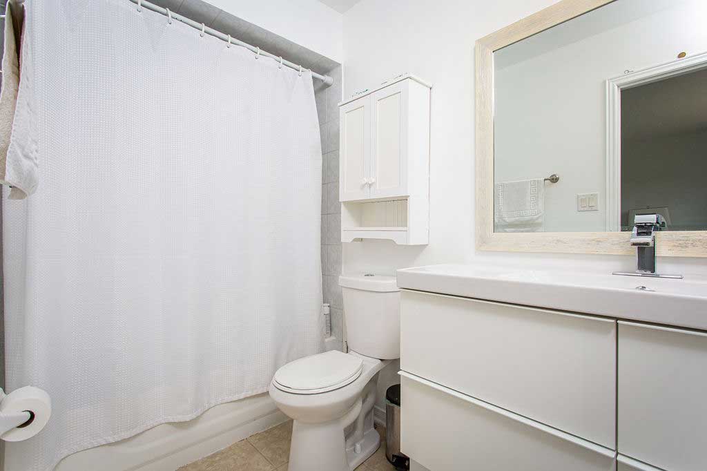 En Suite Bathroom