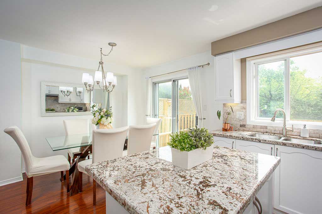 Kitchen and dining area.