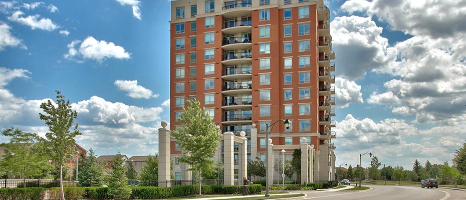 One Bedroom Condo For Rent in North Oakville at 2325 Central Park Drive